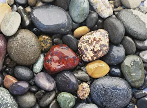 Washington Coast, Olympic National Park, Ruby Beach, Wet pebbles, close-up (full frame) Washington Coast, Olympic National Park, Ruby Beach, Wet pebbles, close-up (full frame)