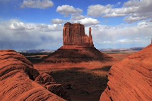West Mitten from the Rim, Monument Valley, Arizona, USA West Mitten from the Rim, Monument Valley, Arizona, USA