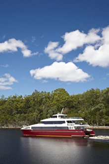 World Heritage Cruises Boat, Gordon River, Franklin - Gordon Wild Rivers National Park World Heritage Cruises Boat, Gordon River, Franklin - Gordon Wild Rivers National Park