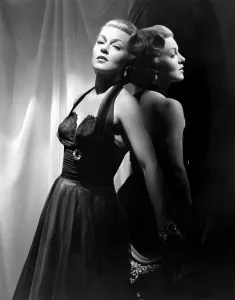 Classic Hollywood Glamour Shots Prints: THE BAD AND THE BEAUTIFUL, Lana Turner, 1952