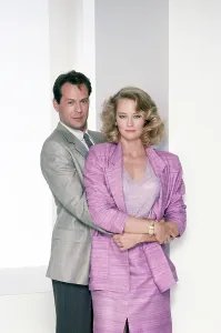 80s TV Shows Prints: MOONLIGHTING, from left, Bruce Willis, Cybill Shepherd, 1985-89 (1985 photo)