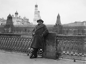 ALEXANDER WOOLLCOTT (1887-1943). American journalist. Visiting Moscow, the Soviet Union ALEXANDER WOOLLCOTT (1887-1943). American journalist. Visiting Moscow, the Soviet Union