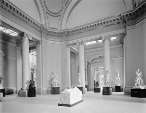 BROOKLYN MUSEUM, c1910. The dome room at the Brooklyn Museum, Brooklyn, New York BROOKLYN MUSEUM, c1910. The dome room at the Brooklyn Museum, Brooklyn, New York