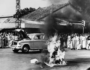 Buddhist monk Thich Quang Duc (1897-1963) committing self-immolation at an intersection Buddhist monk Thich Quang Duc (1897-1963) committing self-immolation at an intersection