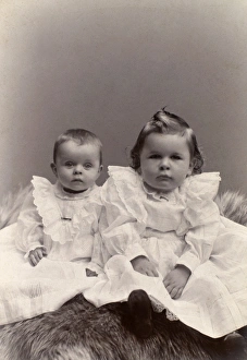CHILDREN. American cabinet photograph, late 19th century CHILDREN. American cabinet photograph, late 19th century