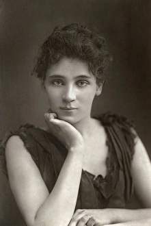 ELIZABETH ROBINS (1862-1952). American actress, writer, and suffragist. Photograph by W ELIZABETH ROBINS (1862-1952). American actress, writer, and suffragist. Photograph by W