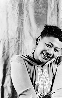 ELLA FITZGERALD (1917-1996). American singer. Photographed by Carl Van Vechten, 1940 ELLA FITZGERALD (1917-1996). American singer. Photographed by Carl Van Vechten, 1940