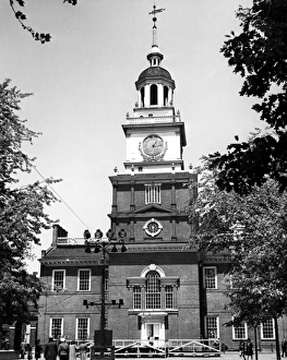 INDEPENDENCE HALL. Independence Hall, Philadelphia, constructed in the 1730s. Photograph INDEPENDENCE HALL. Independence Hall, Philadelphia, constructed in the 1730s. Photograph