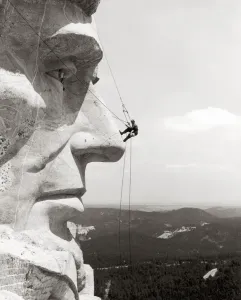 American Landmarks Prints: SCALING MOUNT RUSHMORE