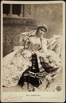 LILLIE LANGTRY (1852-1929). British actress. Photographed in 1887 LILLIE LANGTRY (1852-1929). British actress. Photographed in 1887