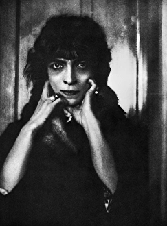 MARCHESA LUISA CASATI (1881-1957). Italian socialite and patron of the arts MARCHESA LUISA CASATI (1881-1957). Italian socialite and patron of the arts