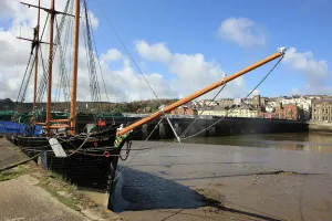 Devon Prints: Bideford Print: Kathleen and May at East-the-Water Quayside