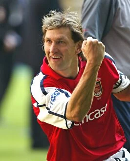 Images Dated 4th May 2002: Arsenal captain Tony Adams celerbates after the match. Arsenal 2: 0 Chelsea