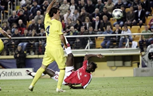 Emmanuel Adebayor scores Arsenals goal under presure Emmanuel Adebayor scores Arsenals goal under presure