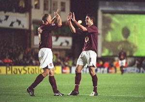 Robin van Persie celebrates scoring Arsenals 2nd goal (his 1st) with Dennis Bergkamp Robin van Persie celebrates scoring Arsenals 2nd goal (his 1st) with Dennis Bergkamp