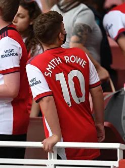 A young Arsenal fan claps the team before the match. Arsenal 1:2 Chelsea. The Mind Series A young Arsenal fan claps the team before the match. Arsenal 1:2 Chelsea. The Mind Series