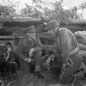 Cinema Exterior Prints: Peter Halliday as a Major in Dunkirk Print (1958) - StudioCANAL