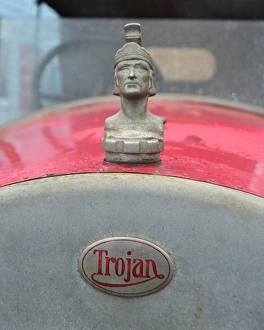 CM11 7314 Frazer Sloan, Trojan Utility, ADV 3774 CM11 7314 Frazer Sloan, Trojan Utility, ADV 3774