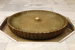 Alhambra - Nasrid Palaces - Mexuar Palace - Fountain in the Patio del Cuarto Dorado Alhambra - Nasrid Palaces - Mexuar Palace - Fountain in the Patio del Cuarto Dorado