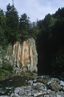 Japan, Hokkaido, Daisetsuzan National Park, Sounkyo Gorge, Obako rock at Ishikari river Japan, Hokkaido, Daisetsuzan National Park, Sounkyo Gorge, Obako rock at Ishikari river