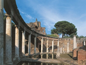 Maritime Theatre at Hadrians Villa, Tivoli Maritime Theatre at Hadrians Villa, Tivoli