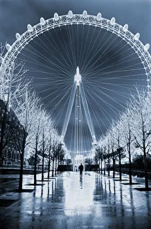 The Millennium Wheel on a wet, dark and windy winter morning 3 The Millennium Wheel on a wet, dark and windy winter morning 3