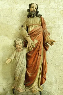 Statue in Saint-Emilion collegiate church Statue in Saint-Emilion collegiate church
