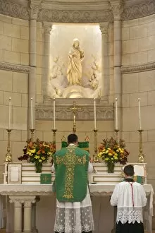 Images Dated 10th July 2000: Traditional mass in Notre-Dame du Carmel chapel