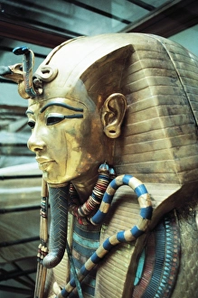 Treasure of Tutankhamen, burial mask made of gold, lapis lazuli, carnelian, quartz, obsidian Treasure of Tutankhamen, burial mask made of gold, lapis lazuli, carnelian, quartz, obsidian