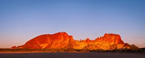 Beautiful twilight colors Rainbow Valley Australia Beautiful twilight colors Rainbow Valley Australia