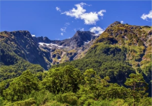 Clinton valley in the South Island of New Zealand Clinton valley in the South Island of New Zealand