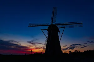 Colourful Sunset Behind The Lily - Dutch Windmill - Stirling Ranges Colourful Sunset Behind The Lily - Dutch Windmill - Stirling Ranges