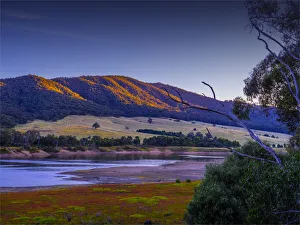Countryside and the Mitta Mitta river near Dartmouth, High Country, Victoria, Australia Countryside and the Mitta Mitta river near Dartmouth, High Country, Victoria, Australia