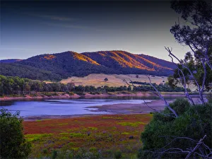 Dartmouth rural scene near the Mitta Mitta river, High Country, Victoria, Australia Dartmouth rural scene near the Mitta Mitta river, High Country, Victoria, Australia