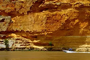 Murray River Cliffs Ski Boat Print