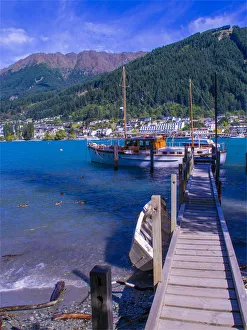Summer in Queenstown, South Island New Zealand Summer in Queenstown, South Island New Zealand