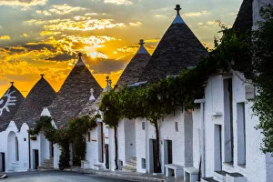 The sunrise at Alberobello The sunrise at Alberobello