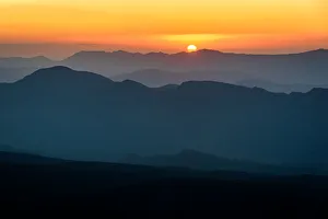 Sunrise from the top of Sundial Peak in Southern Grampians, Victoria Sunrise from the top of Sundial Peak in Southern Grampians, Victoria