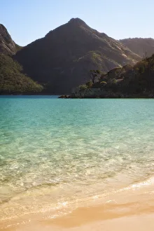 The turquoise waters of Wineglass Bay gleaming in the sun, Freycinet National Park The turquoise waters of Wineglass Bay gleaming in the sun, Freycinet National Park