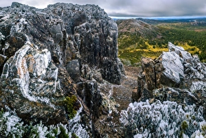 View to the face of Solomons Throne from the top in Walls of Jerusalem National Park View to the face of Solomons Throne from the top in Walls of Jerusalem National Park