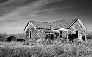 An abandoned farmhouse in rural Alberta, Canada An abandoned farmhouse in rural Alberta, Canada