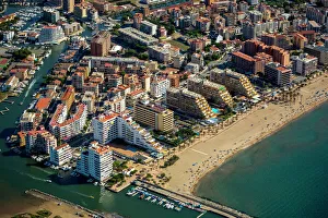 Aerial view, high-rise buildings, holiday resort on the beach, Roses, Golf de Roses Aerial view, high-rise buildings, holiday resort on the beach, Roses, Golf de Roses