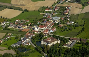 Aerial view, Schloss Aistersheim, moated castle from the late Renaissance, Aistersheim Aerial view, Schloss Aistersheim, moated castle from the late Renaissance, Aistersheim