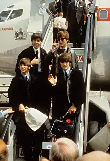 The Beatles 1964 Tour Prints: The Beatles Return