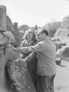 Ingrid Bergman and Roberto Rossellini in Italy Print