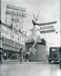 Easter Bunny Prints: Large Easter Bunny