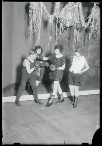 Early 20th Century Boxing Prints: Learning How to Box