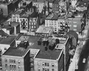 Manhattan Skyline History Prints: Manhattan Rooftops