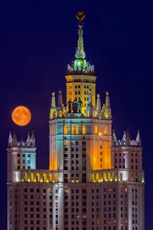 blood moon with one of seven sisters, moscow russia blood moon with one of seven sisters, moscow russia