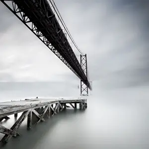 Portugal Tourist Attractions Prints: The bridge